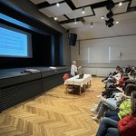 Modré dveře - Přednášky o krizové intervenci školám