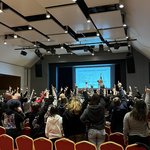 Modré dveře - Přednášky o krizové intervenci školám
