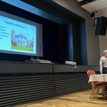 Modré dveře - Přednášky o krizové intervenci školám